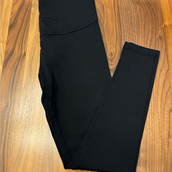 “Ruhe NYC” Maternity Leggings, Size Small, Black, Stretchy, Soft, EUC - Picture 2 of 7
